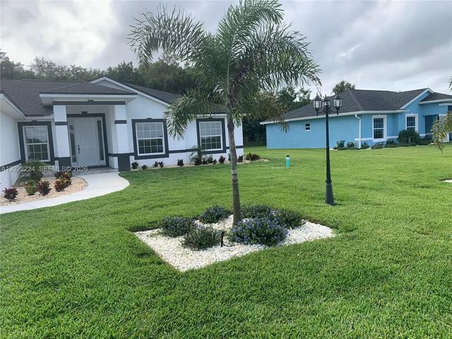 2 of 41 - 120 Clinton Avenue, Lake Placid, FL