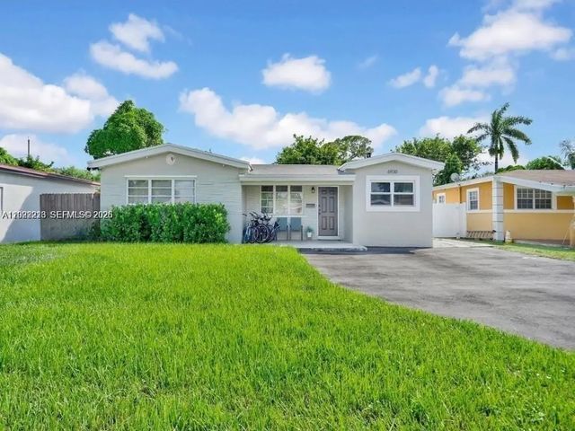 6930 Sw 12th Street, Pembroke Pines