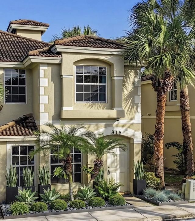816 Summit Lake Drive, West Palm Beach