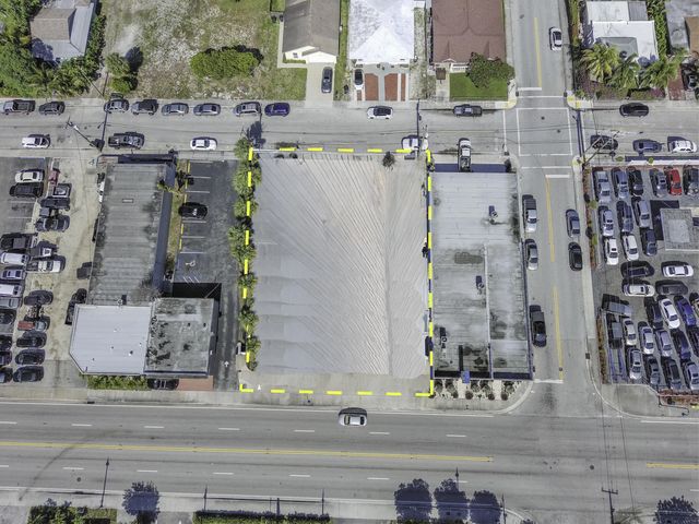 2 of 9 - 922 & 928 S Dixie Highway, Lake Worth Beach, FL