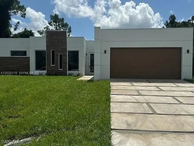 55 S Colin Avenue, Lehigh Acres
