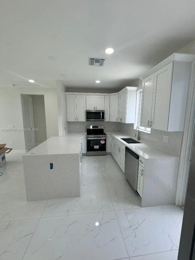4 of 16 - 55 S Colin Avenue, Lehigh Acres, FL