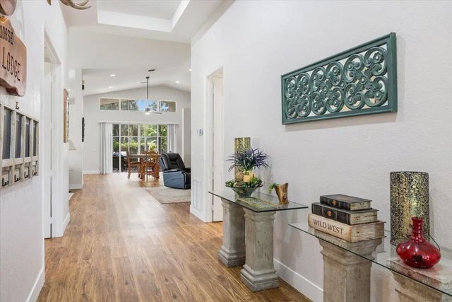5185 Topaz Lane Sw, Vero Beach