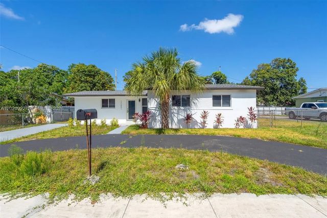 17231 Nw 24th Place, Miami Gardens