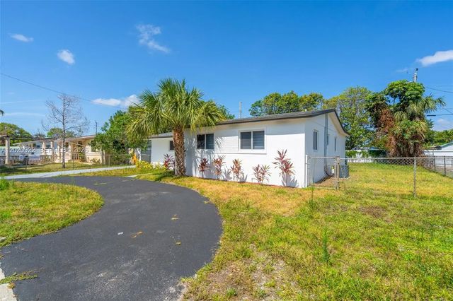 2 of 29 - 17231 Nw 24th Place, Miami Gardens, FL