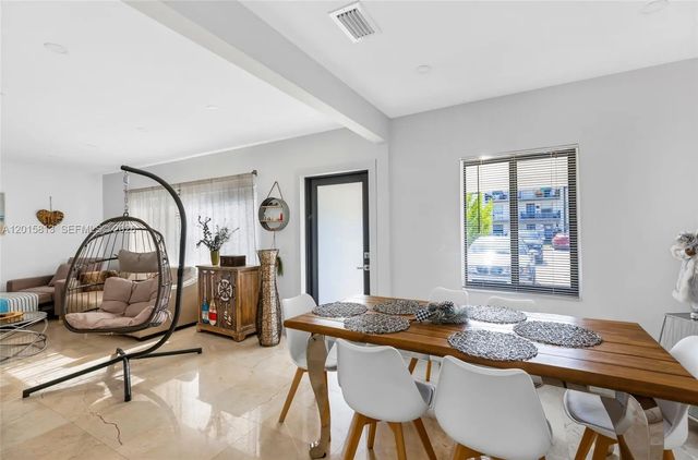 3 of 21 - 2349 Ne 173rd Street, North Miami Beach, FL