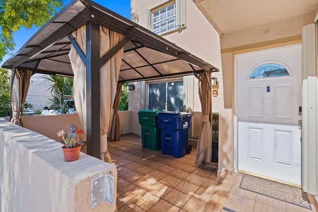11860 Sw 18th Terrace #103, Miami