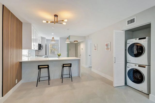 5 of 27 - 4090 Tivoli Court #208, Lake Worth, FL