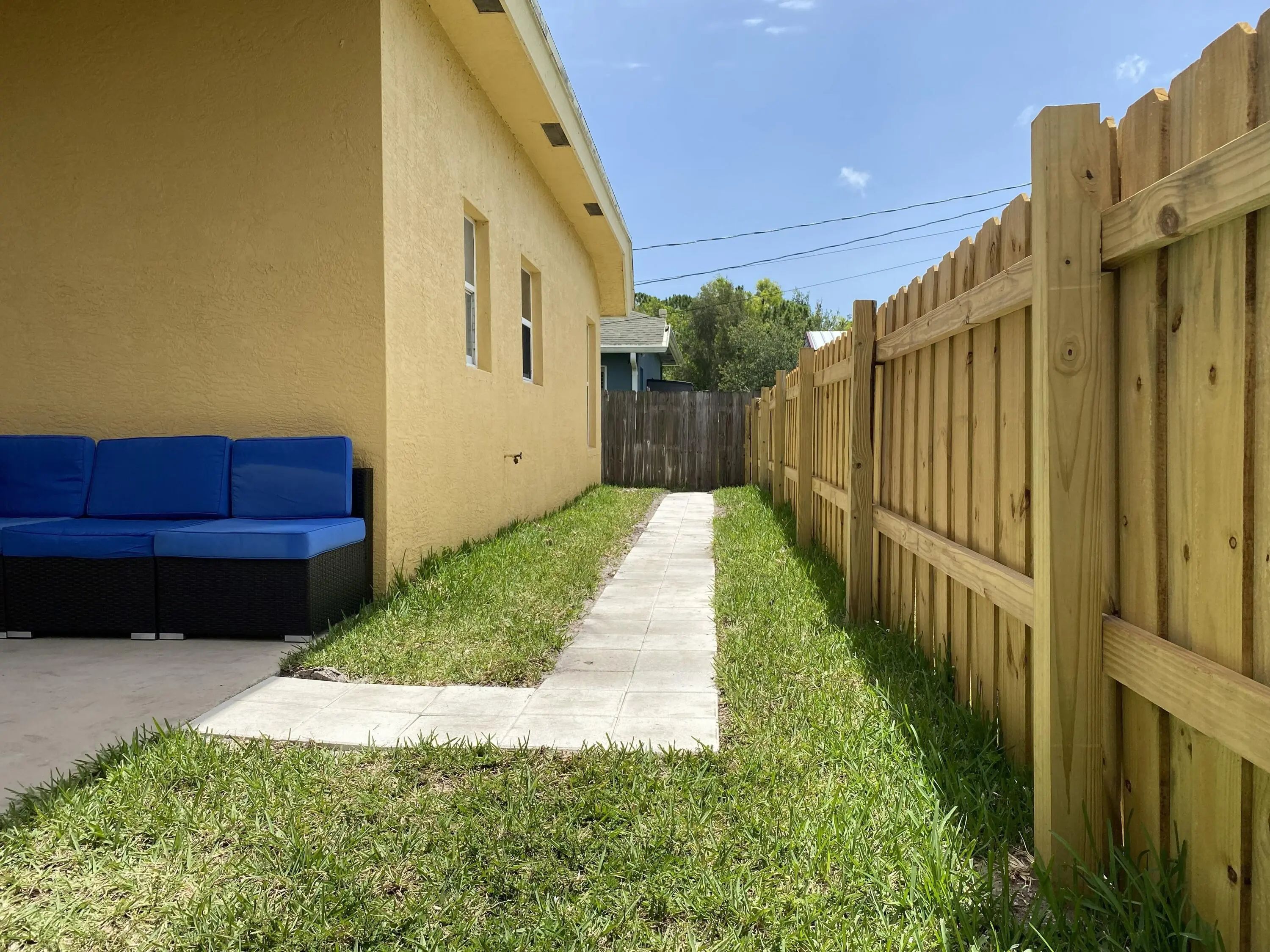 120 Sw Grimaldo Terrace, Port St. Lucie, FL, 34984