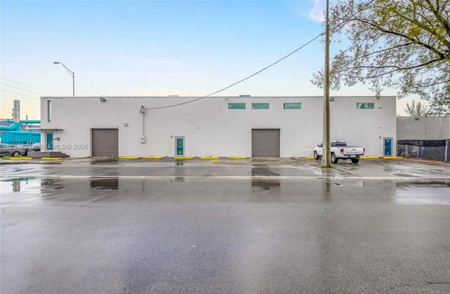 3 of 37 - 7550 W 2nd Court, Hialeah, FL