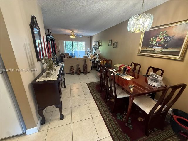5 of 17 - 1725 W 60th Street #f322, Hialeah, FL