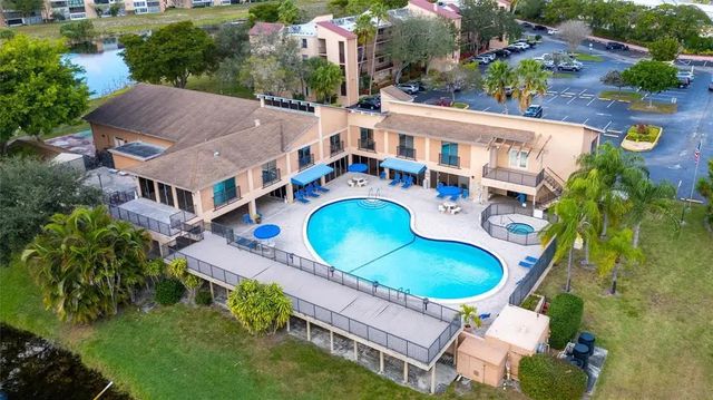 3 of 11 - 480 Nw 76th Avenue #205, Margate, FL