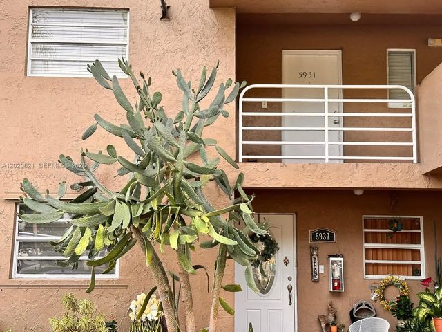 5953 W 28th Avenue #24, Hialeah