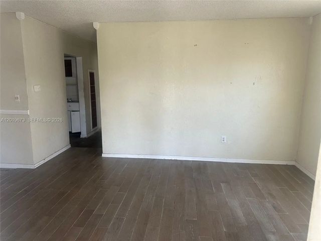 4 of 12 - 2925 Nw 5th Street, Fort Lauderdale, FL