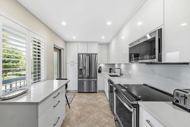 3 of 46 - 4114 B Quail Ridge  Drive N #osprey, Boynton Beach, FL