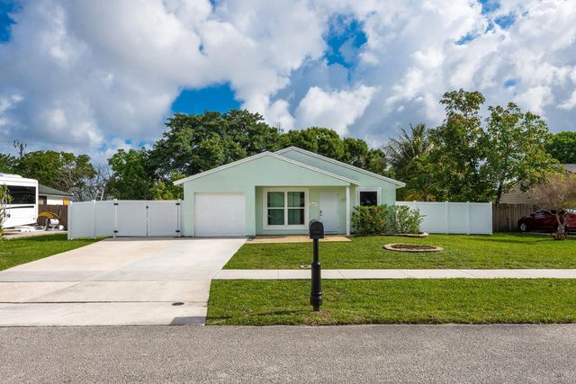 3 of 33 - 10117 Mikado Lane, Royal Palm Beach, FL