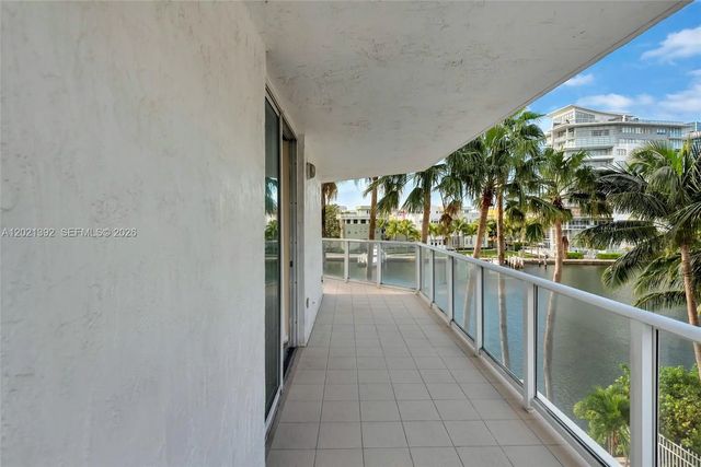 4 of 51 - 5900 Collins Avenue #408, Miami Beach, FL