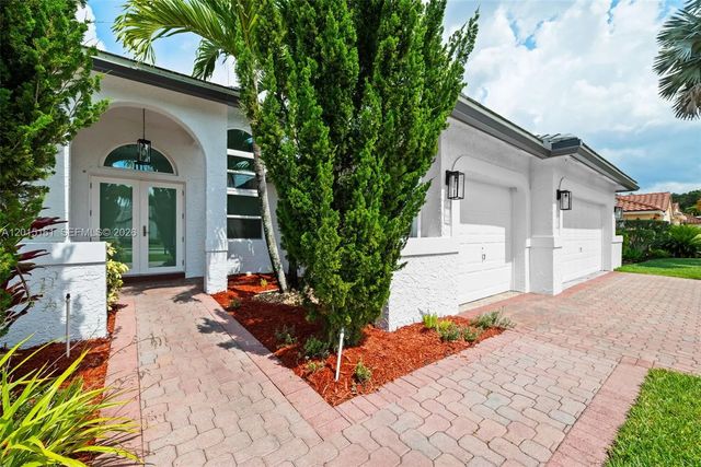3292 Ridge Trace, Davie
