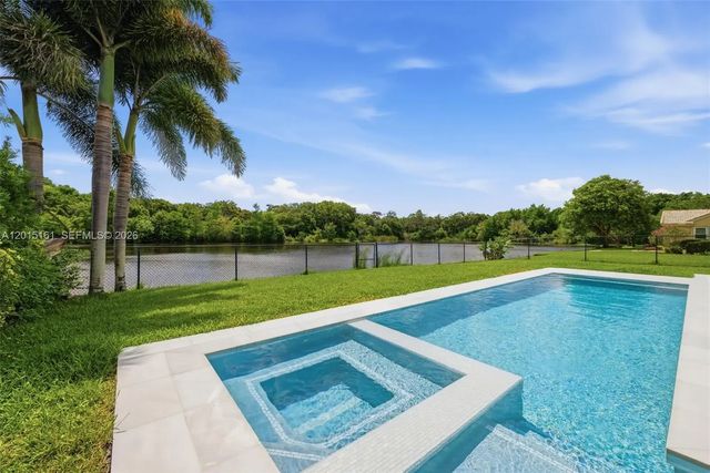 3 of 53 - 3292 Ridge Trace, Davie, FL