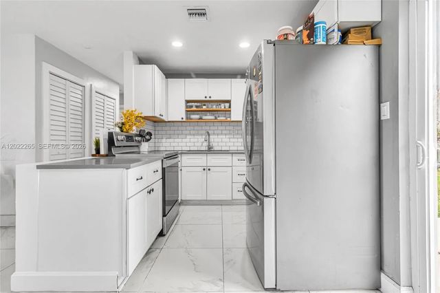 5 of 16 - 5630 Sw 37th Court, Davie, FL