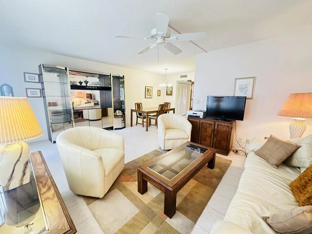 5 of 59 - 2060 Harwood E, Deerfield Beach, FL