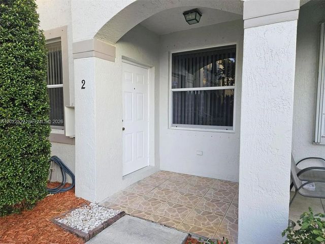 2 of 25 - 870 Ne 212th Terrace #2, Miami, FL