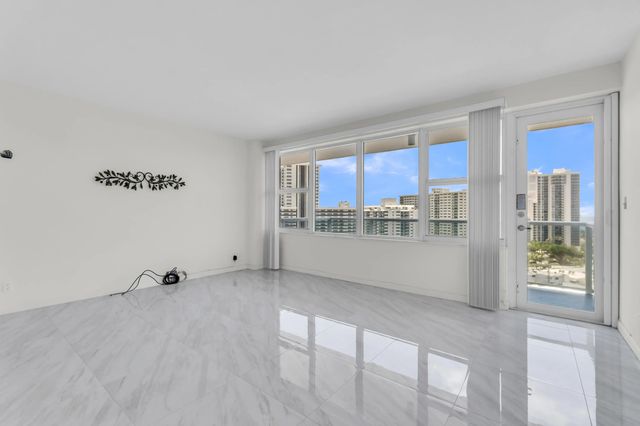 3 of 48 - 3300 Ne 36th Street #1711, Fort Lauderdale, FL
