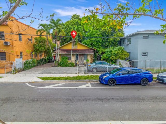 3 of 21 - 1568 Sw 5th Street, Miami, FL