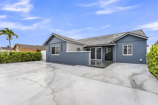 2 of 34 - 20371 Nw 32nd Court, Miami Gardens, FL