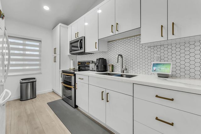 5 of 34 - 20371 Nw 32nd Court, Miami Gardens, FL