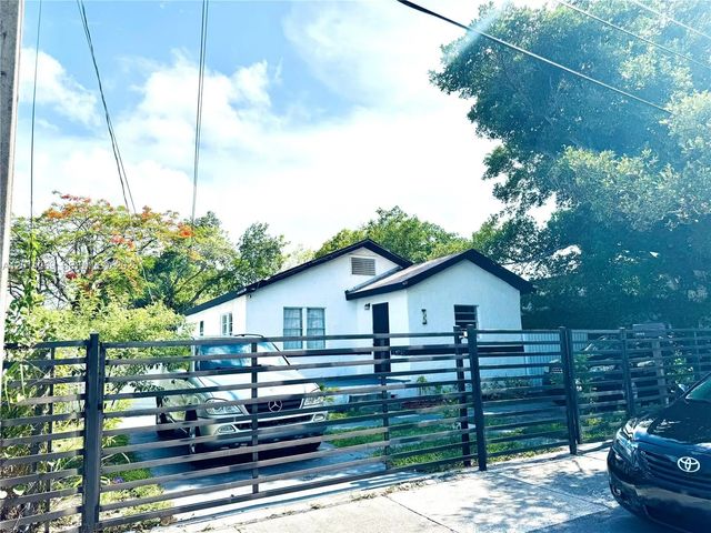 1484 Nw 60th Street, Miami