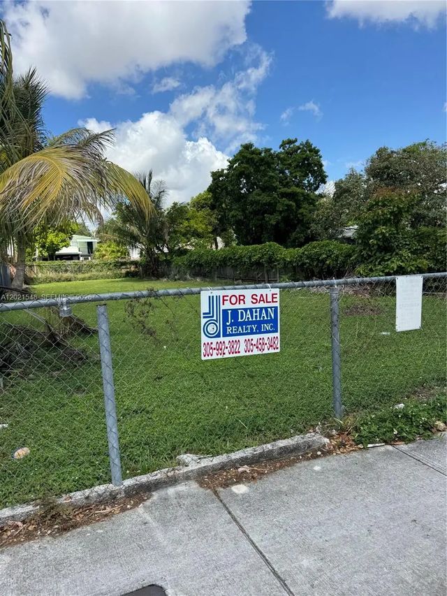 2630 Nw 22nd Court, Miami