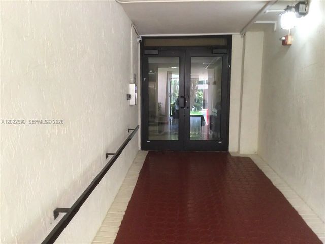 5 of 35 - 17021 N Bay Road #625, Sunny Isles Beach, FL