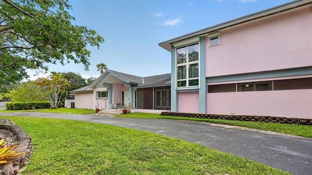 11651 Sw 64th Avenue, Pinecrest