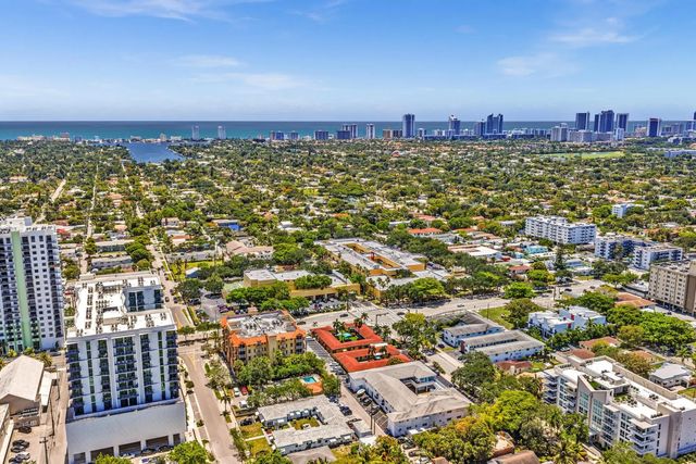 4 of 25 - 418 S Federal Highway, Hollywood, FL