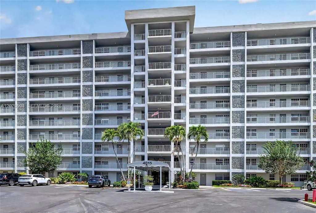 4015 W Palm Aire Drive #502, Pompano Beach