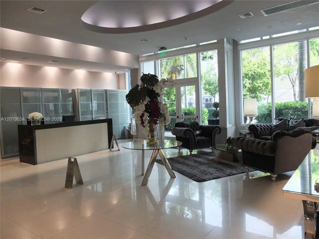4 of 14 - 275 Ne 18th Street #1101, Miami, FL