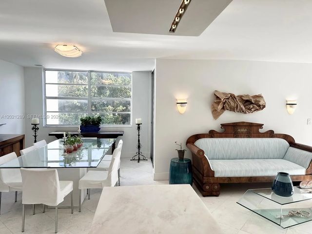 4 of 38 - 150 Ocean Lane Drive #2a, Key Biscayne, FL