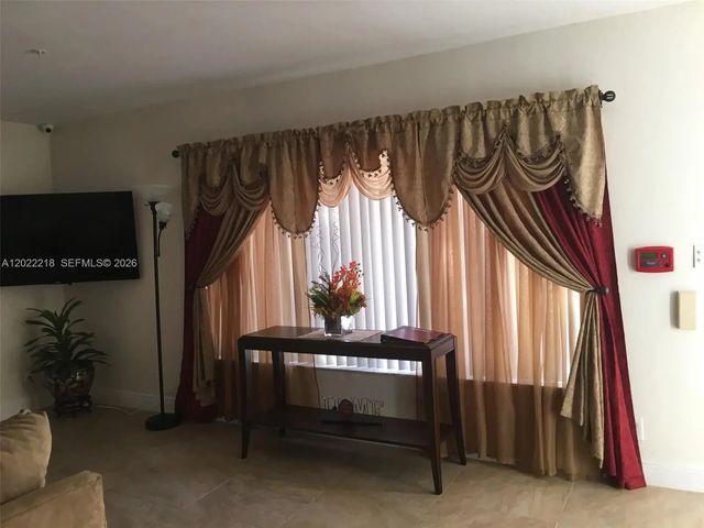 5 of 23 - 0 Nw 47th Terrace, Lauderdale Lakes, FL