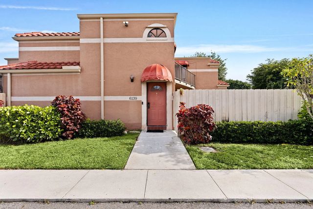 6139 Seven Springs Boulevard, Greenacres