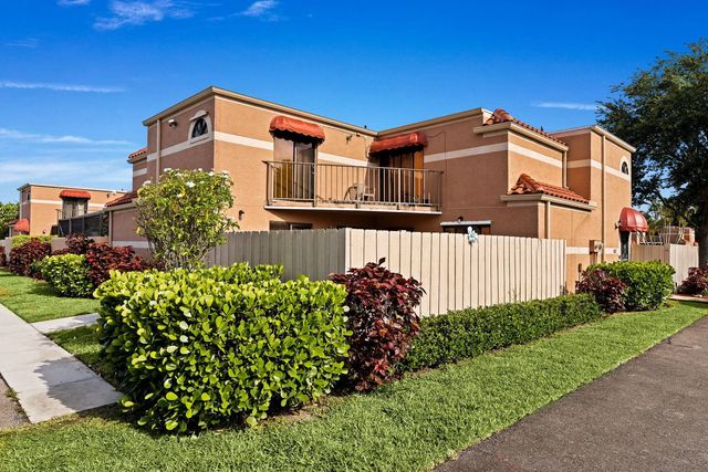 2 of 19 - 6139 Seven Springs Boulevard, Greenacres, FL