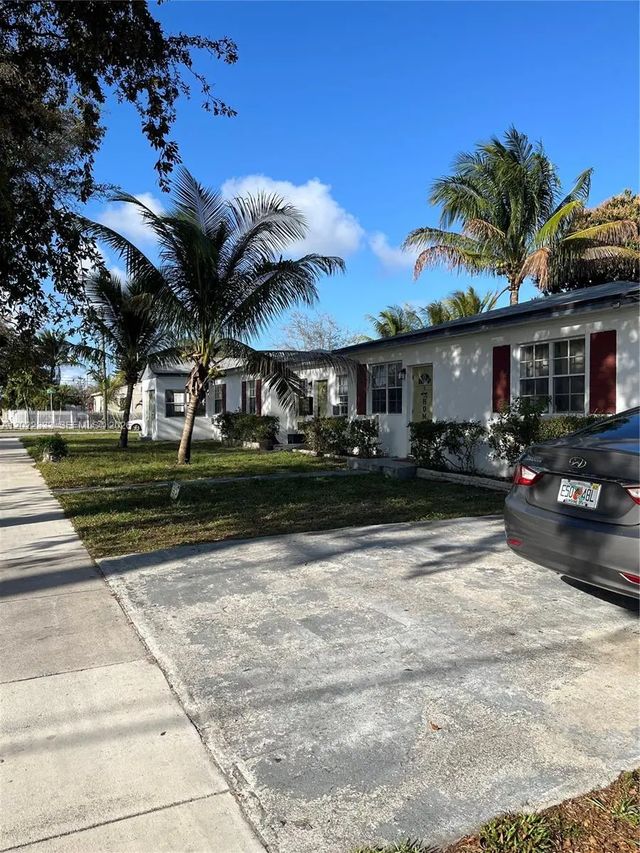 14155 Ne 14th Avenue, North Miami