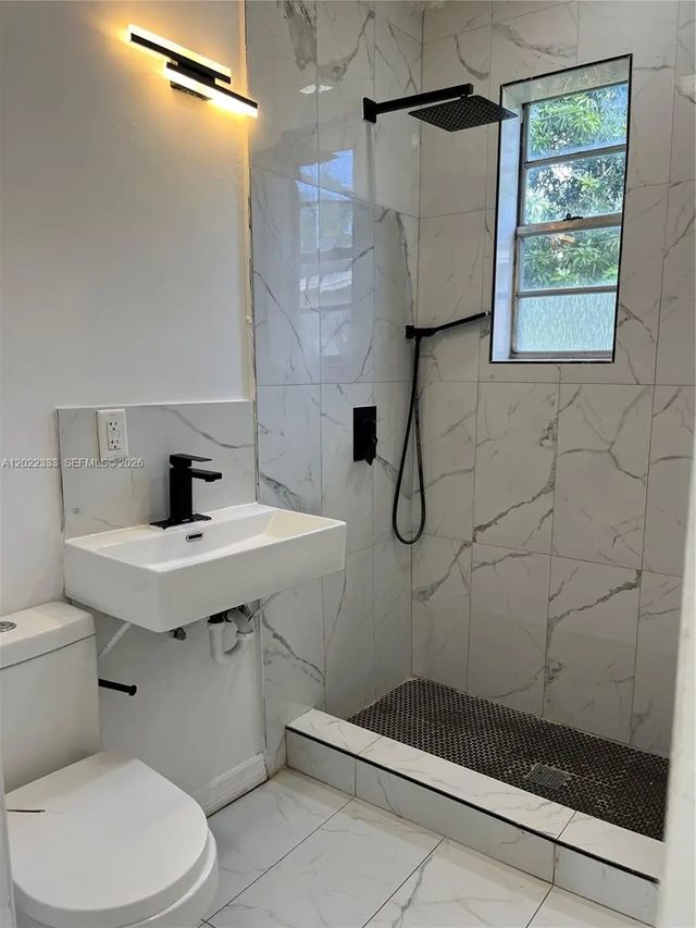 4 of 15 - 14155 Ne 14th Avenue, North Miami, FL