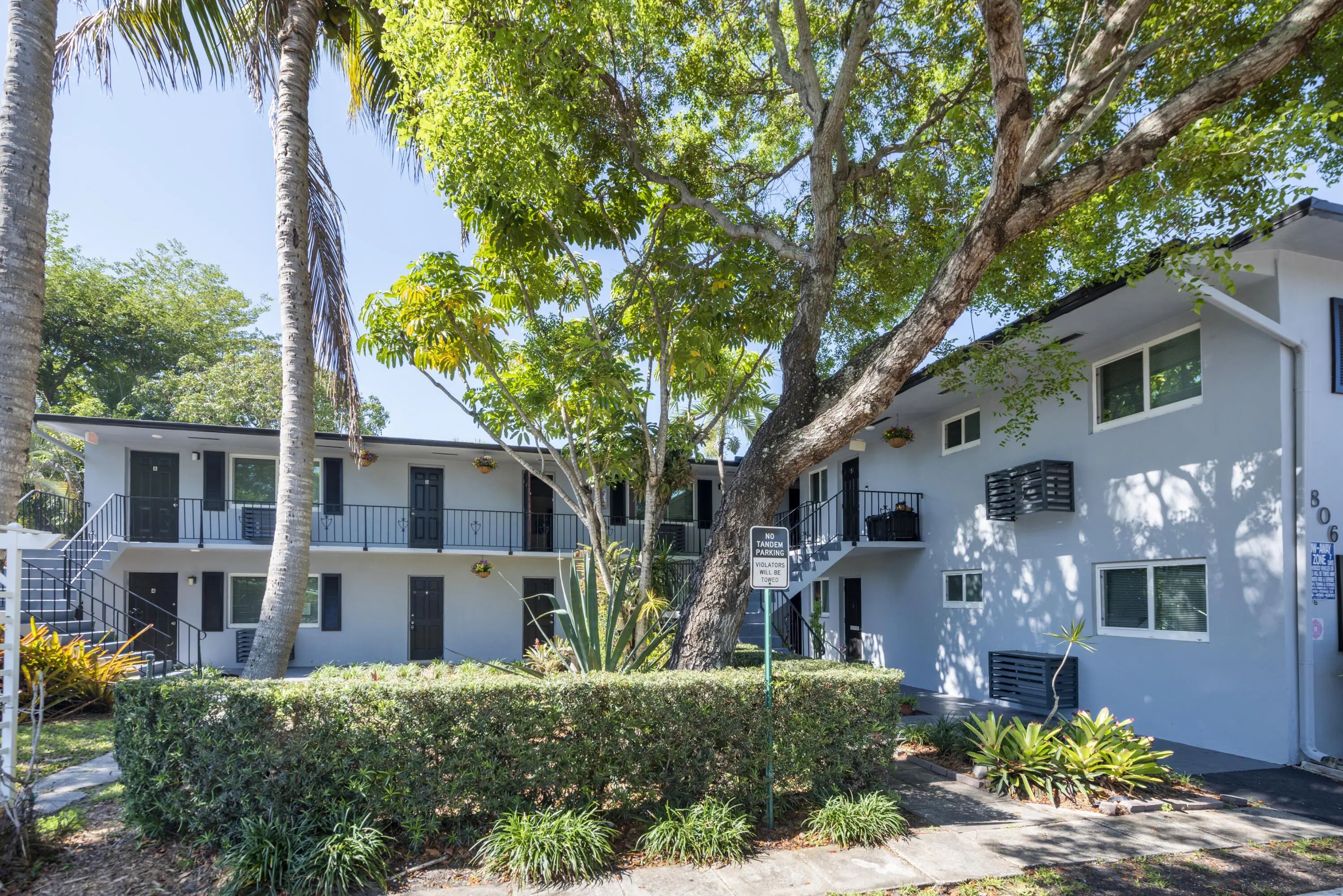 806 Ne 16th Place #1-8, Fort Lauderdale