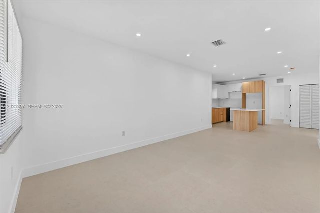 5 of 27 - 1895 Nw 47th Terrace, Miami, FL