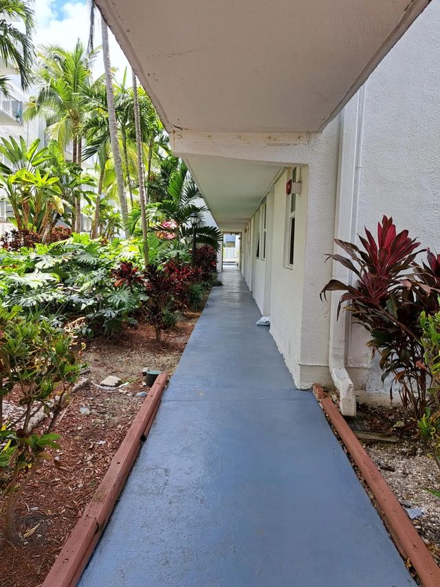 2 of 20 - 1801 S Treasure Drive, North Bay Village, FL