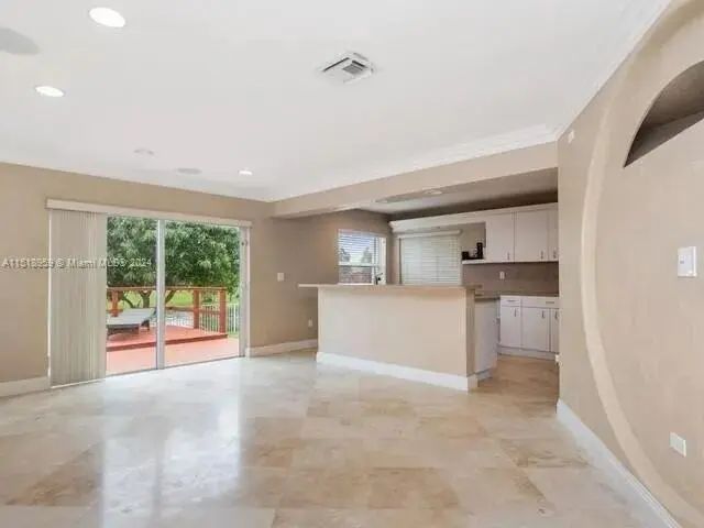 4 of 21 - 14754 Via Tivoli Court, Davie, FL