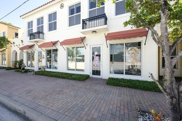 2 of 7 - 3602 S Dixie Highway #110, West Palm Beach, FL