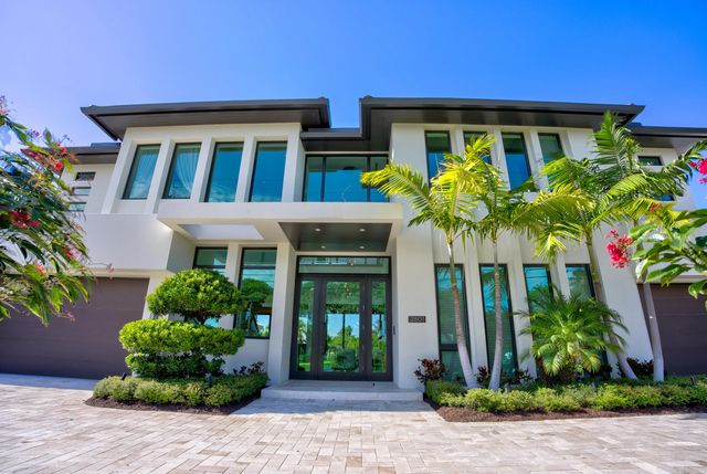 2 of 35 - 2801 Ne 36th Street, Lighthouse Point, FL