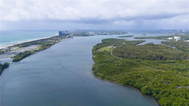 4 of 37 - 300 Bayview Drive #1504, Sunny Isles Beach, FL